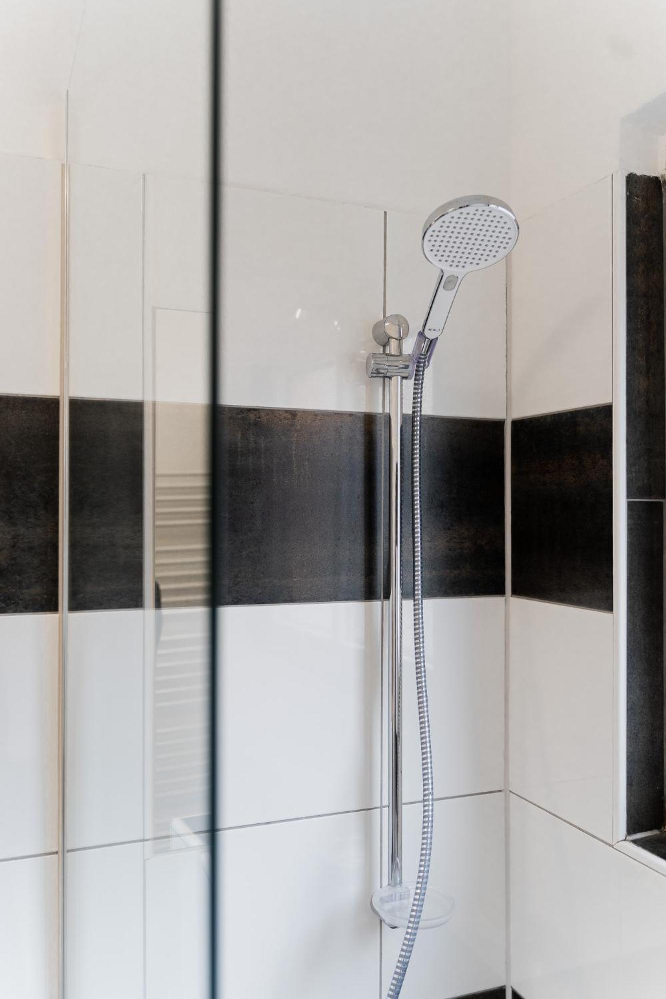 Gemuetliche & Individuelle Ferienwohnungen In Krefeld - Junik Apartments Cameră foto